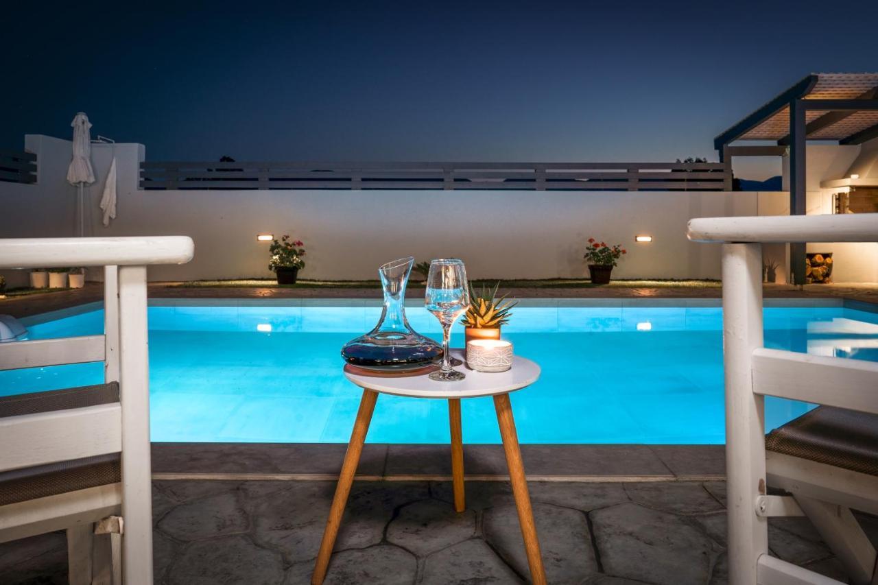 Bluewind Villa Sarakinádhon Exterior foto
